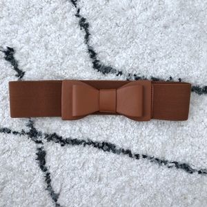 Francesca’s Collections elastic waist bow belt